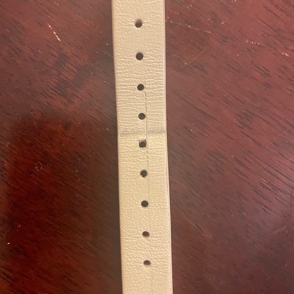 Tory Burch FitBit wrap watch - Picture 8 of 12